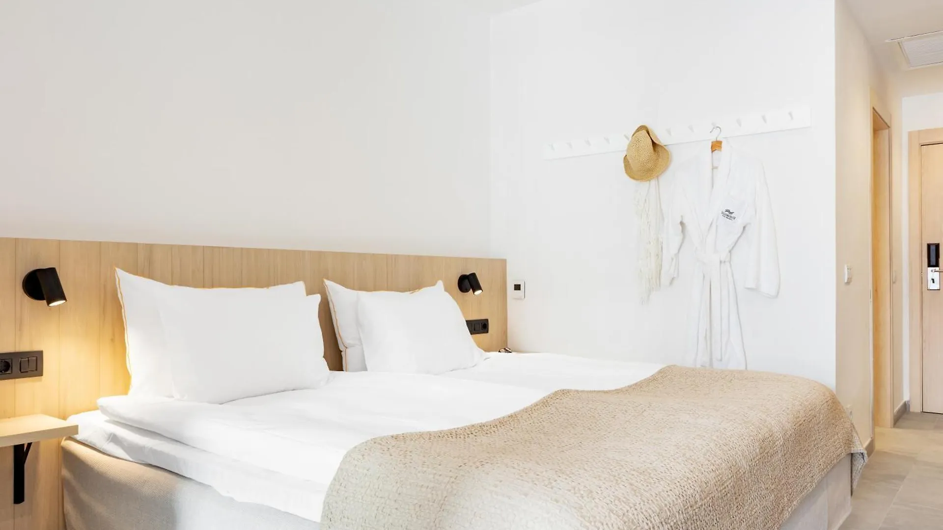Sunwing Fanabe Beach أذيخي